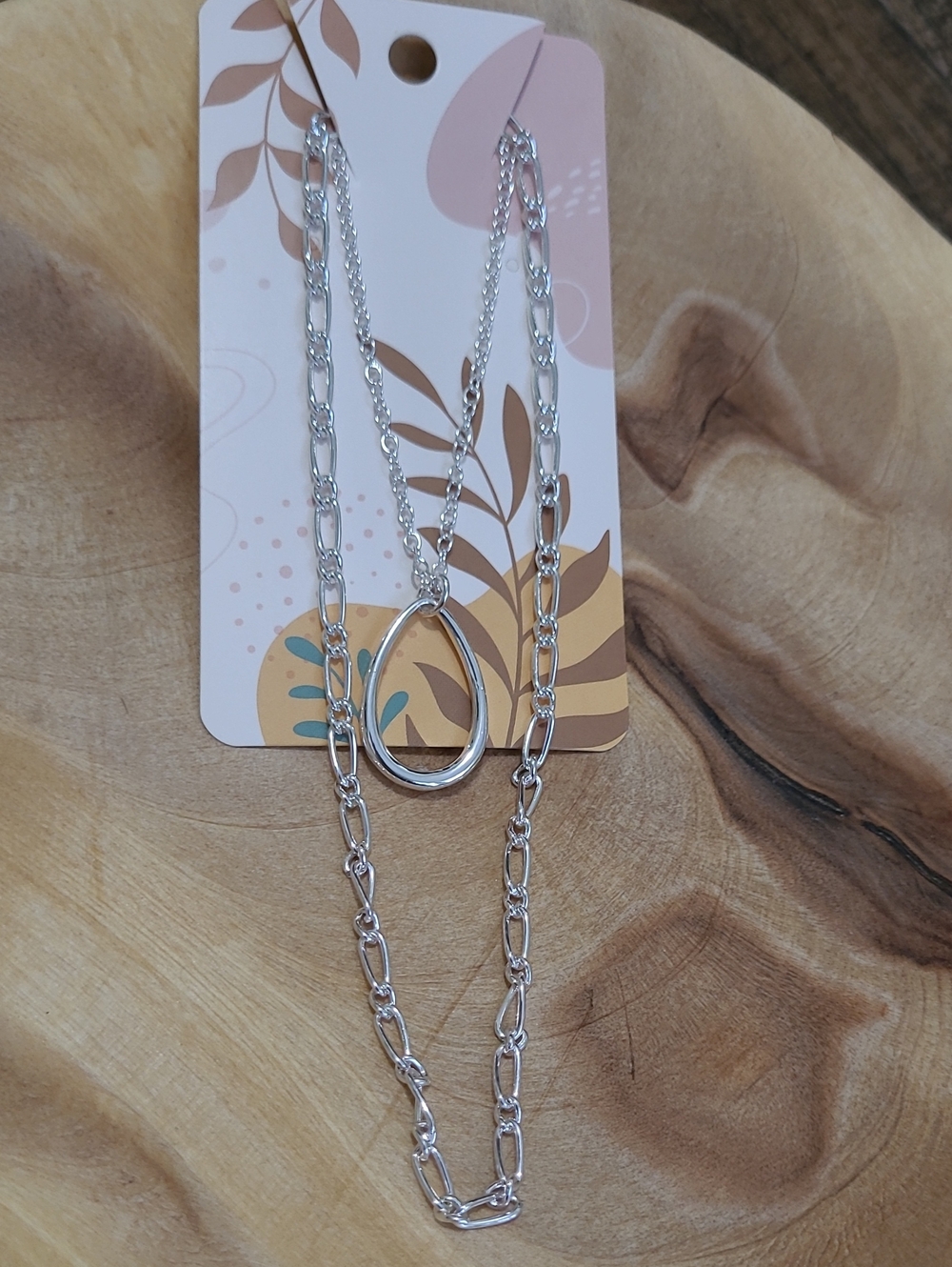 NWT Silver Tone Layering Pendant Necklace Set